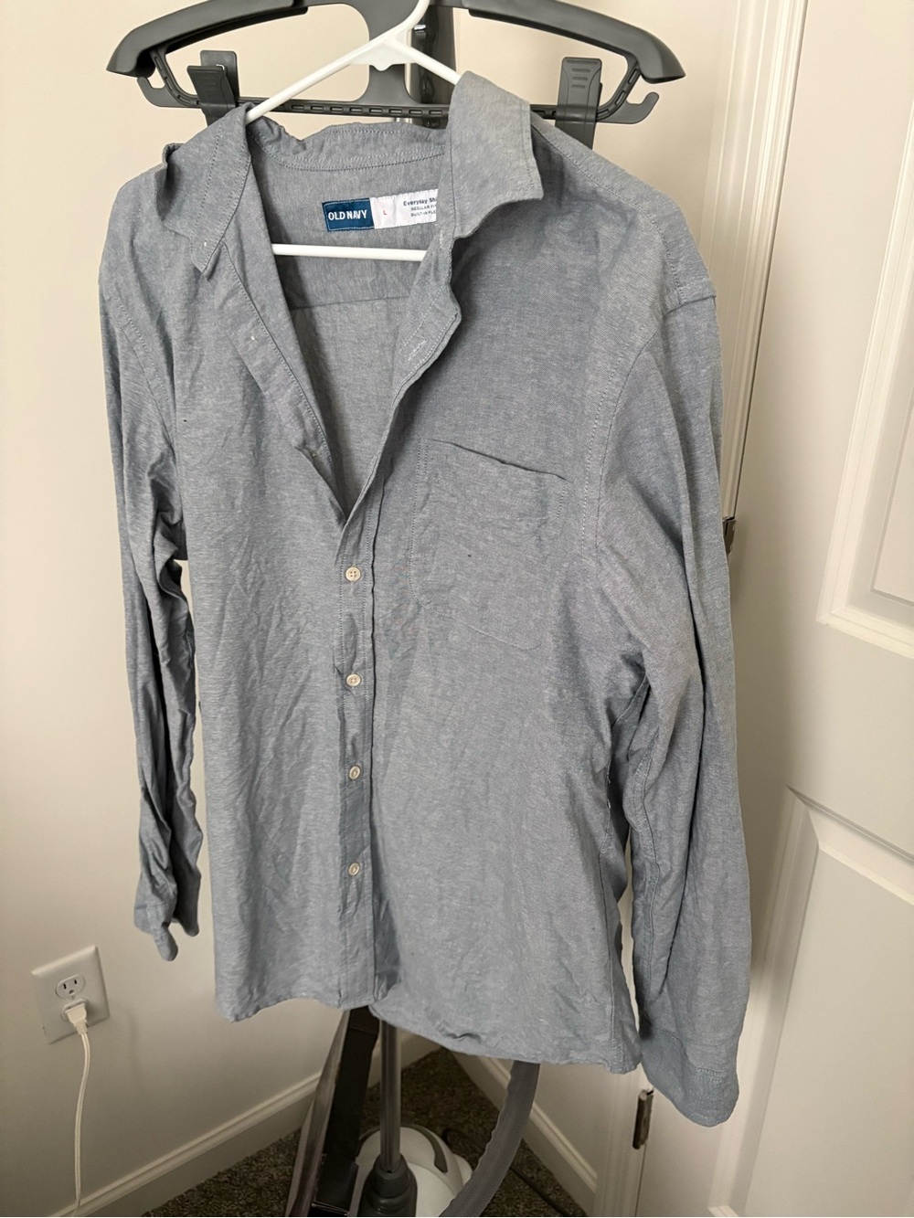Old Navy Men’s Casual Button-Down Shirt in Heather Blue